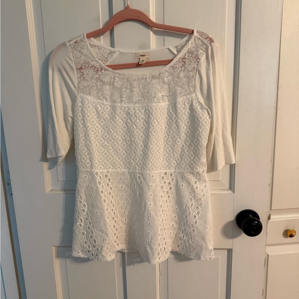 Tiny Anthropologie White Peplum Blouse S 3/4 Sleeve Feminine Boho Top Size M